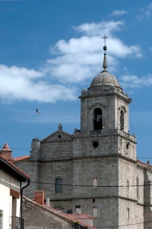 Iglesia desde calle Mayor.-2JPG