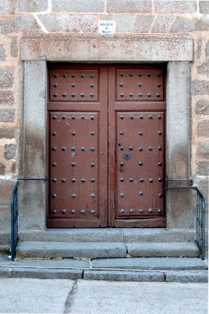 portada del convento de las monjas